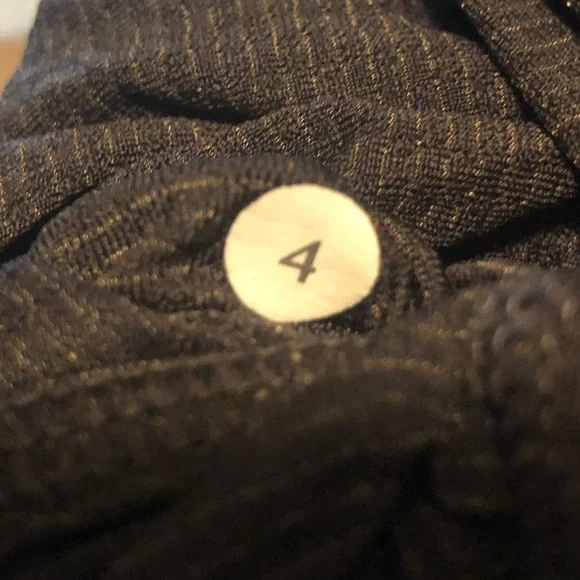 Lululemon Racerback Drawstring Hem Grey Tank Top - Picture 6 of 6